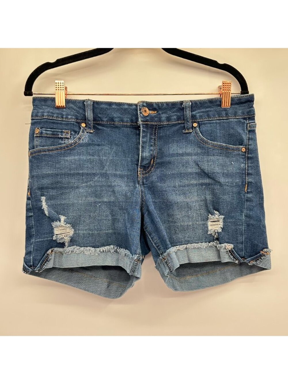 Celebrity Pink Distressed Midi Shorts Size 28
